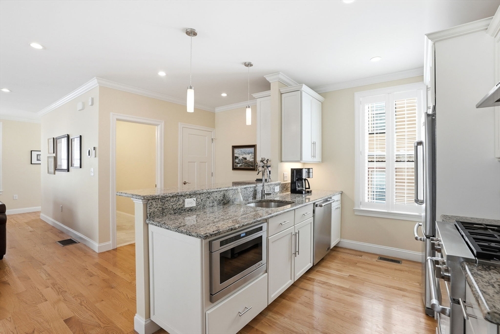 22 Grampian Way # 22