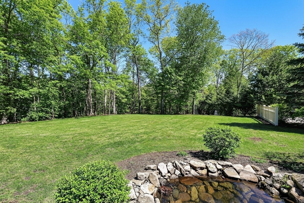 37 Mast Hill Rd