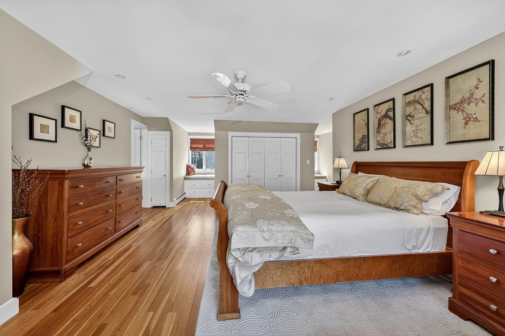 37 Mast Hill Rd