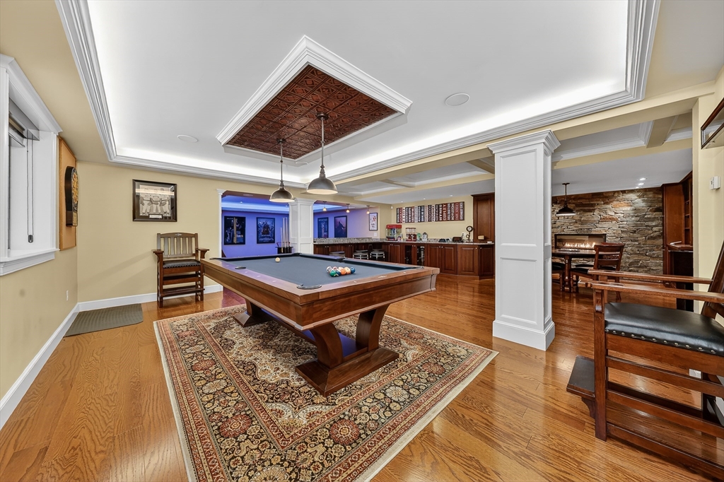 37 Mast Hill Rd
