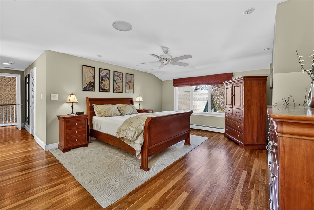 37 Mast Hill Rd