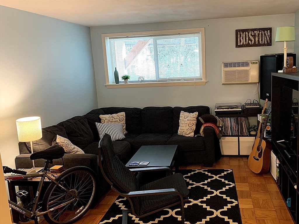 205 Independence Ave # 215