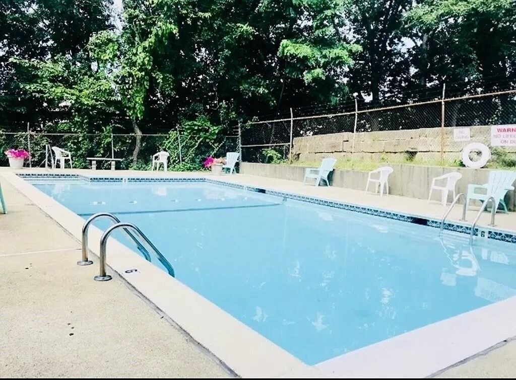 205 Independence Ave # 215