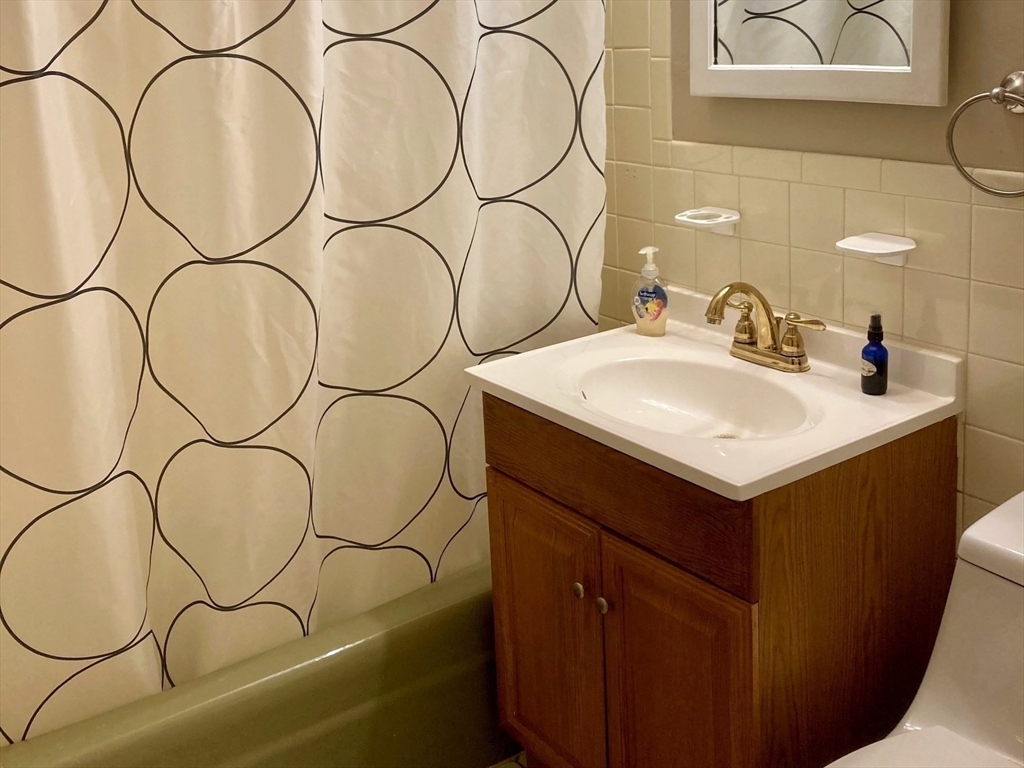 205 Independence Ave # 215