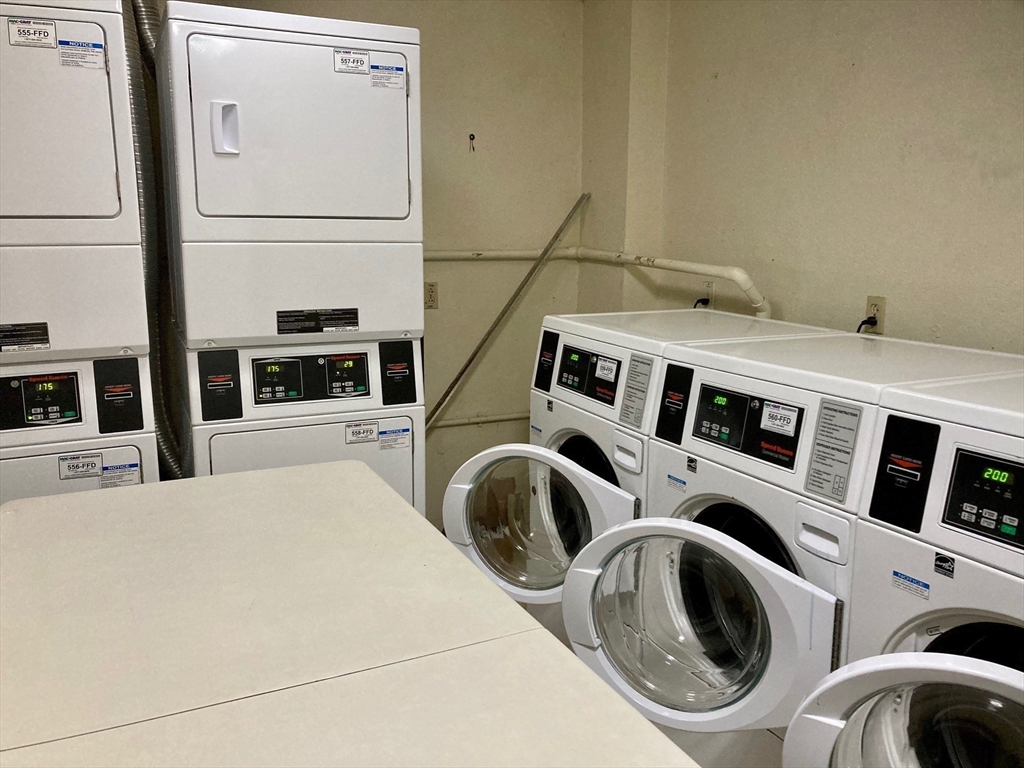 205 Independence Ave # 215