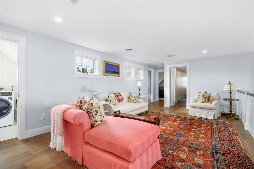 21 Cockachoiset Ln