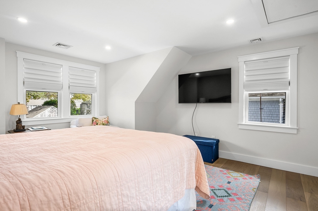 21 Cockachoiset Ln