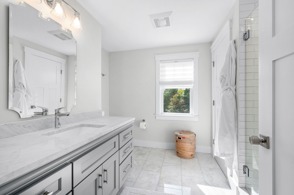 21 Cockachoiset Ln
