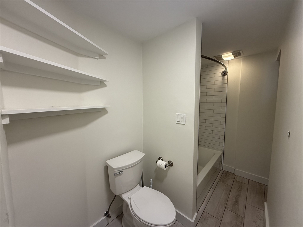 30 Thornley St # 2