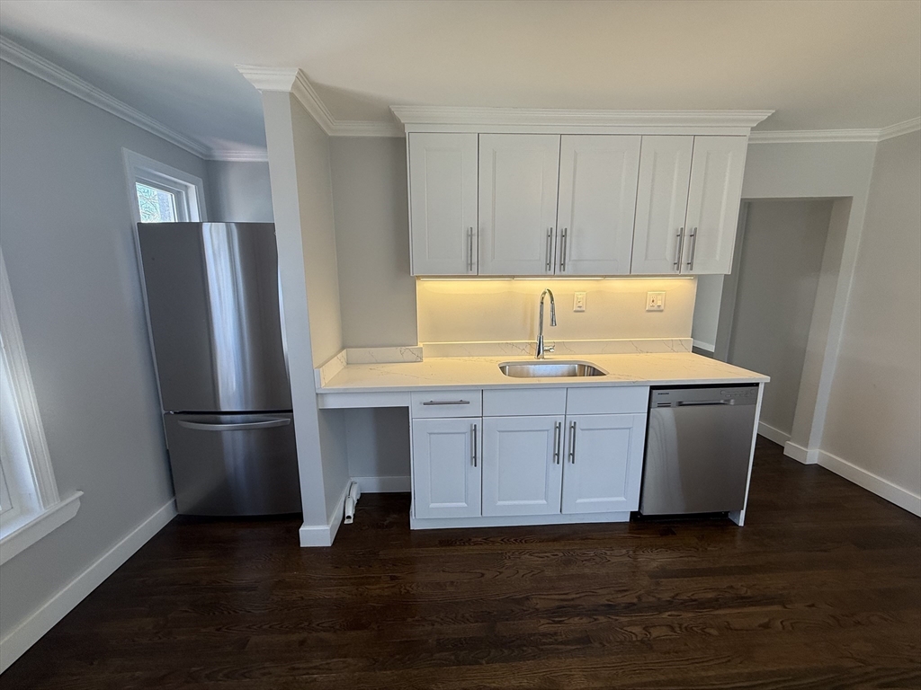30 Thornley St # 2