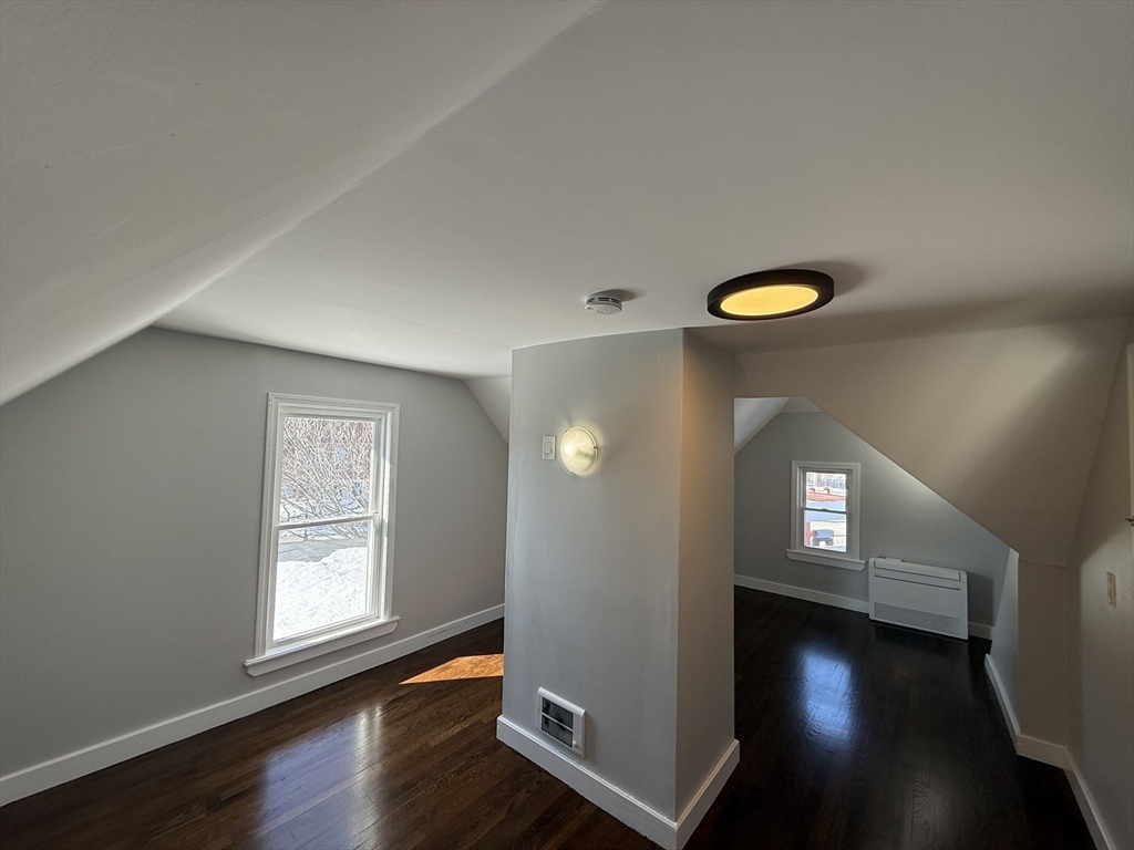 30 Thornley St # 2
