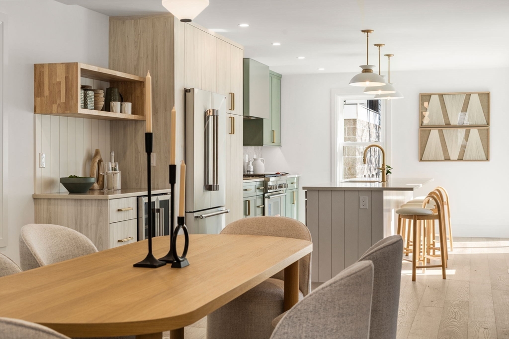 162 W Seventh Street