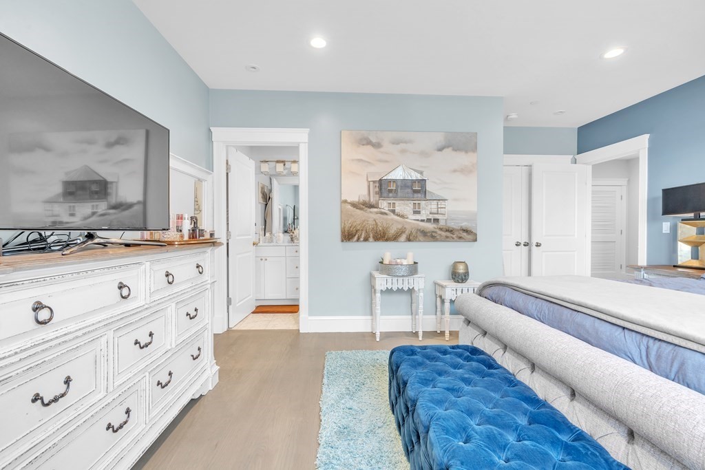 199 W 8th St # 6
