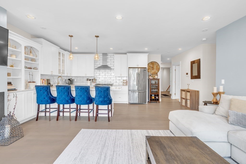 199 W 8th St # 6