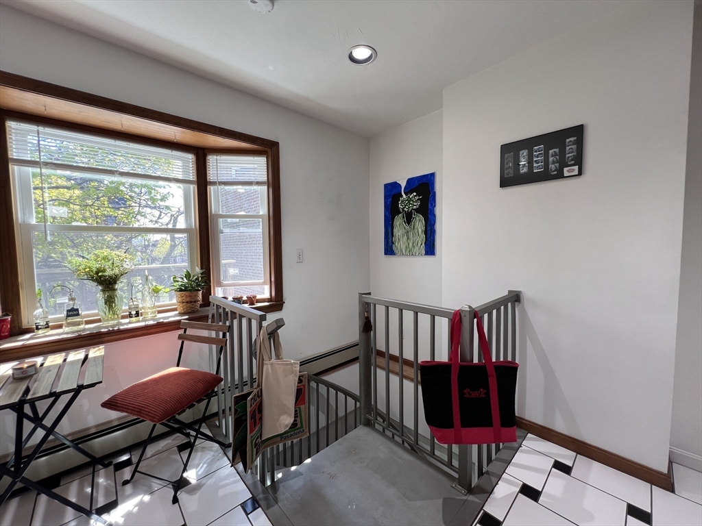 703 E Broadway # 2
