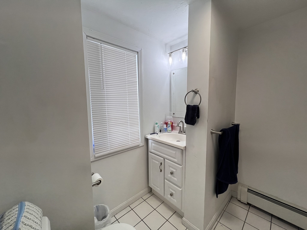 703 E Broadway # 2