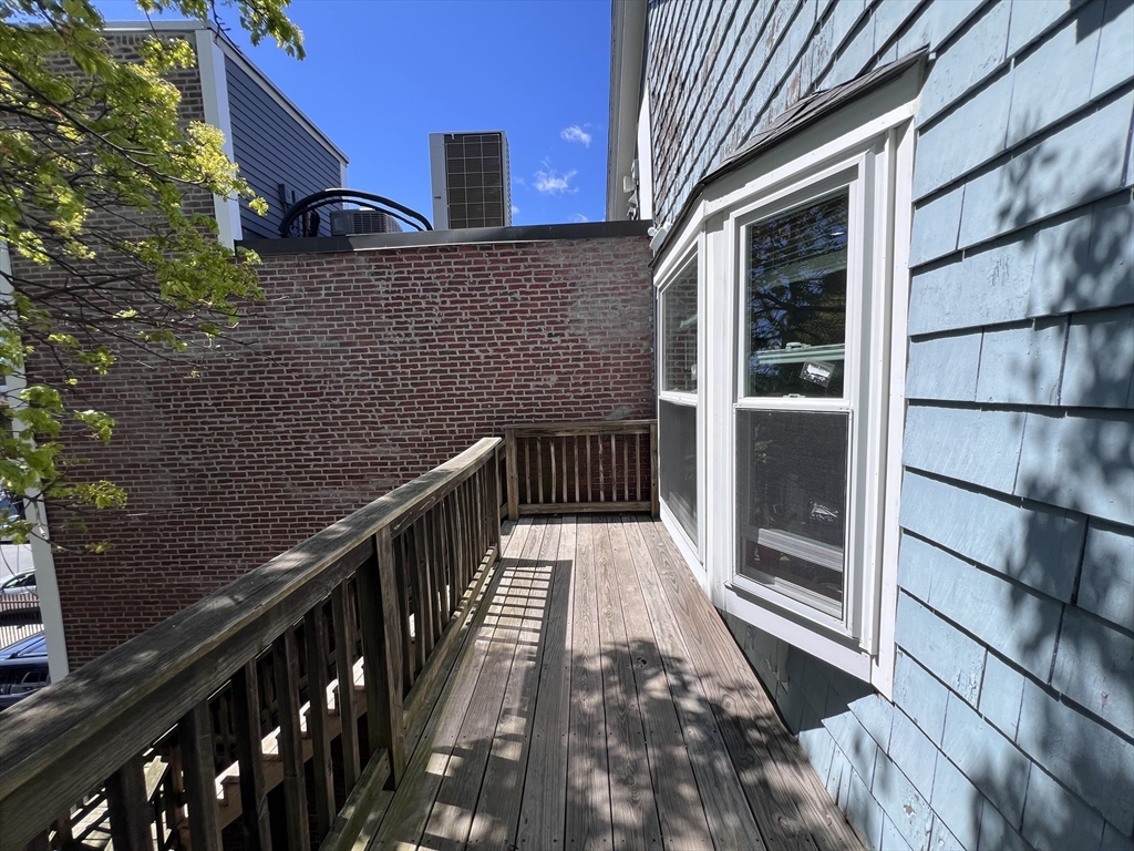 703 E Broadway # 2