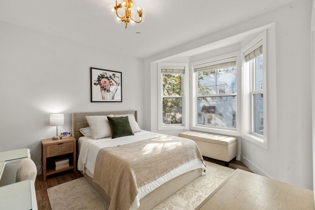 19 W Tremlett St # 4