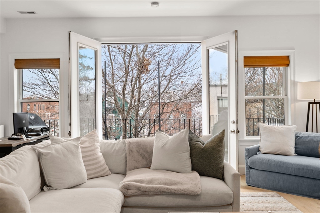745 E Broadway # 3