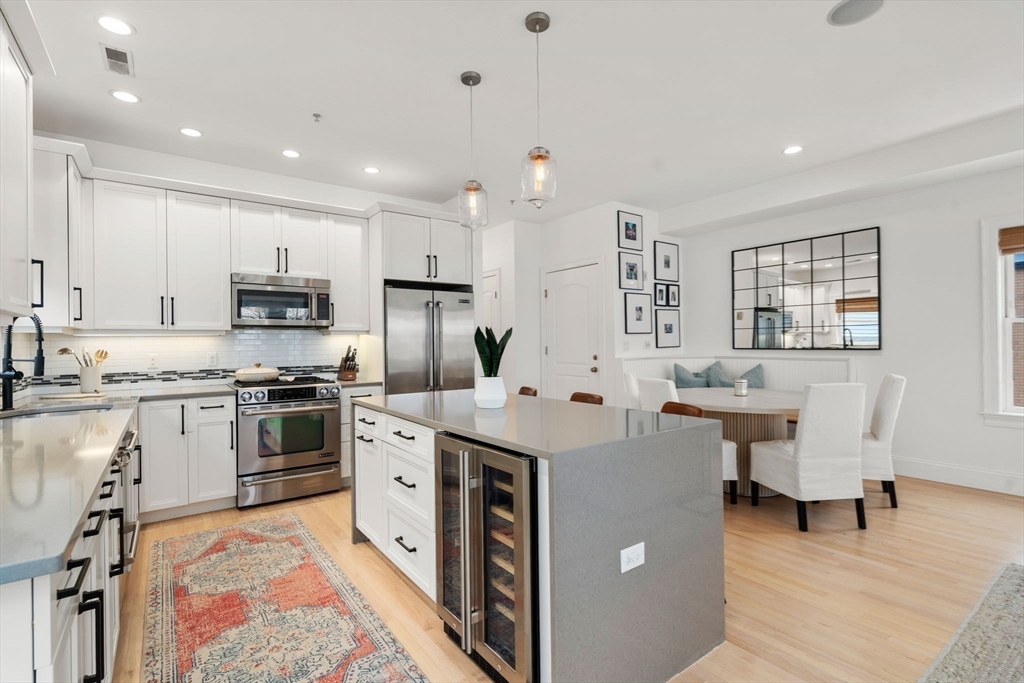 745 E Broadway # 3