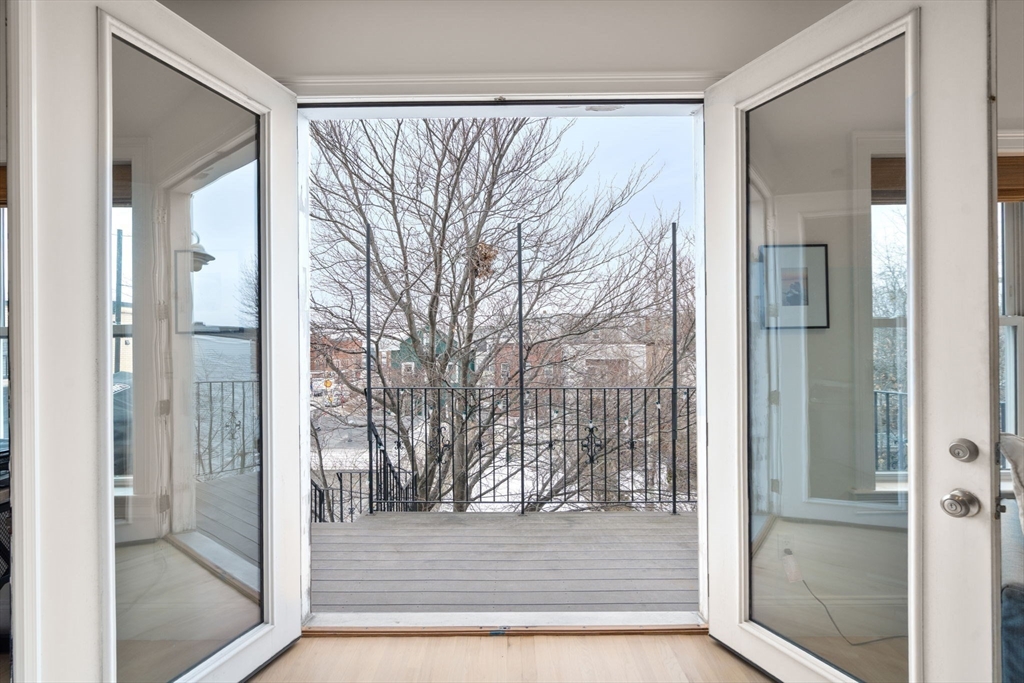 745 E Broadway # 3