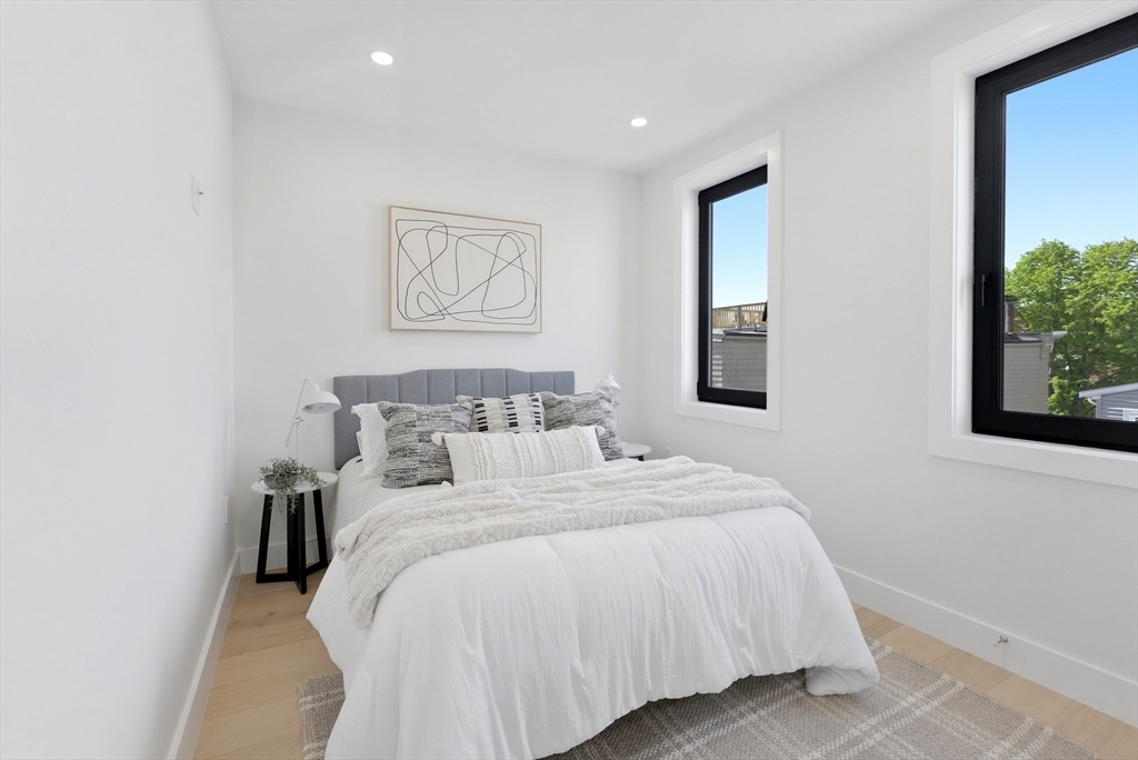 211 Tudor Street # 211