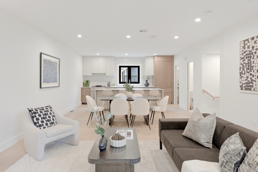 211 Tudor Street # 211
