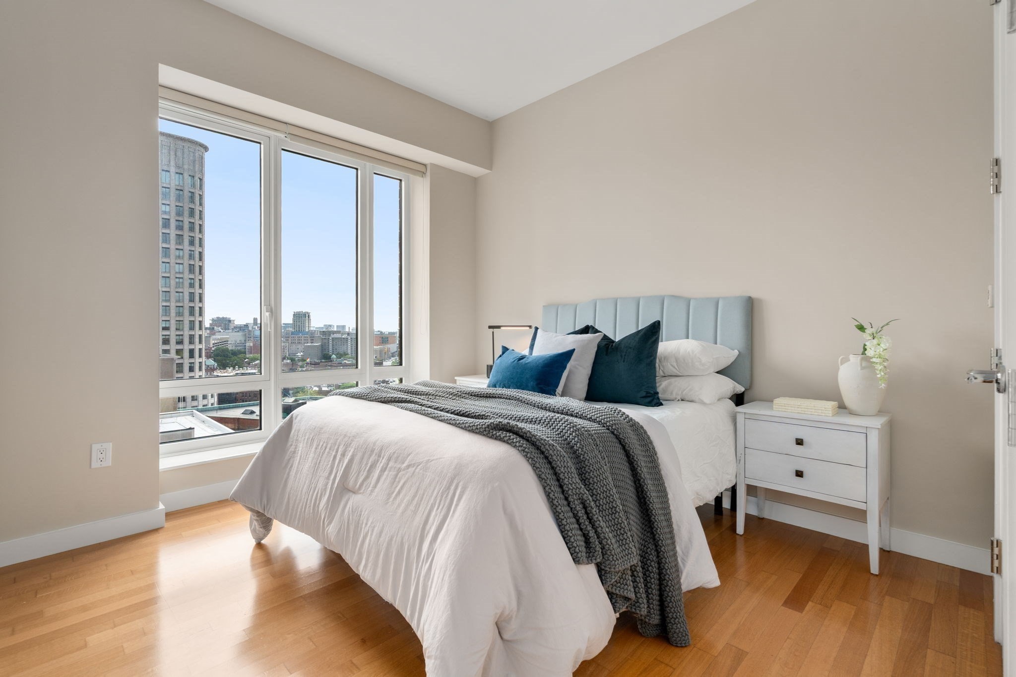 400 Stuart St # 16B