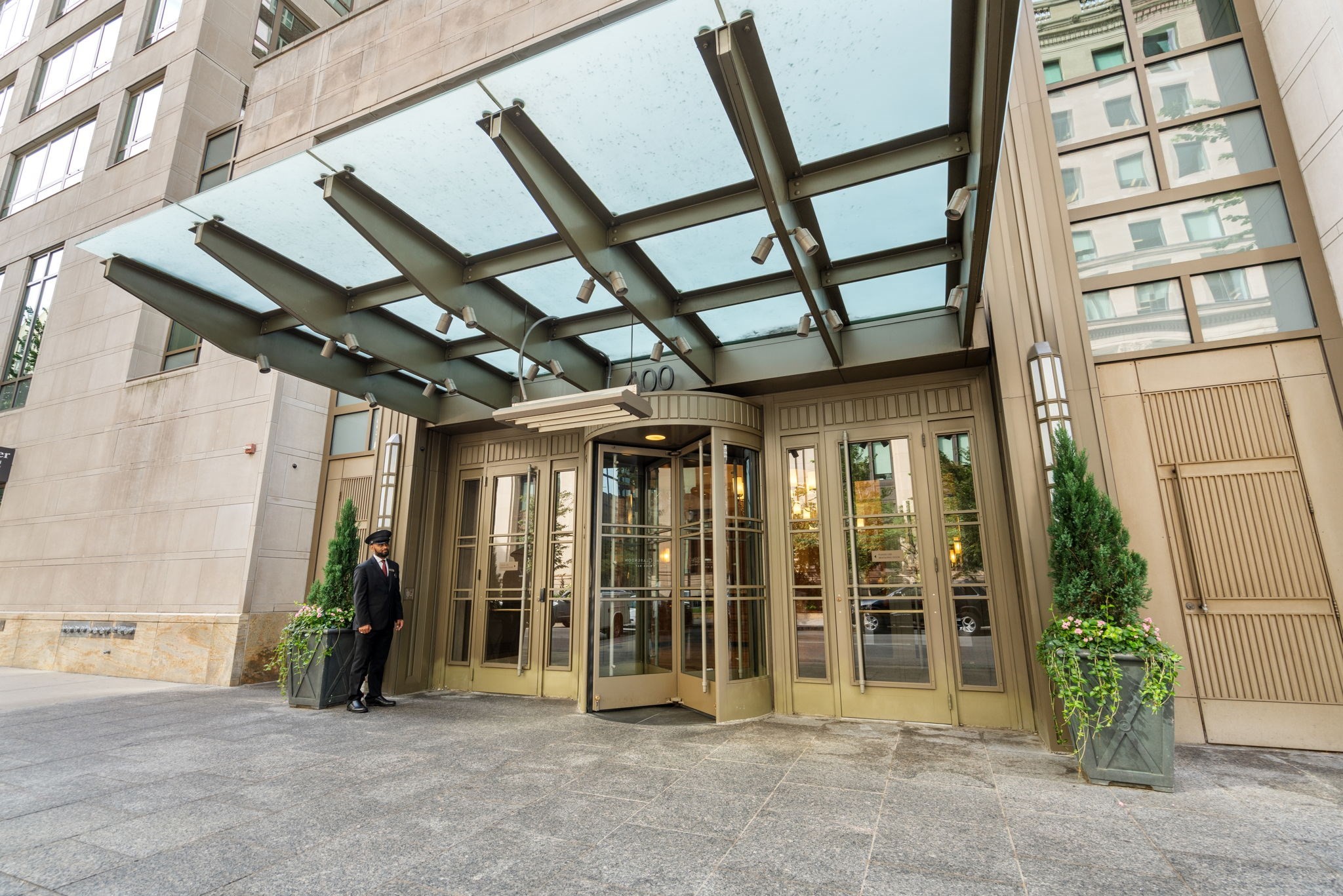 400 Stuart St # 16B