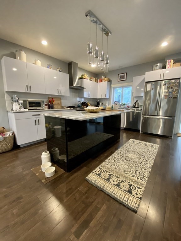 348 E St Unit: -