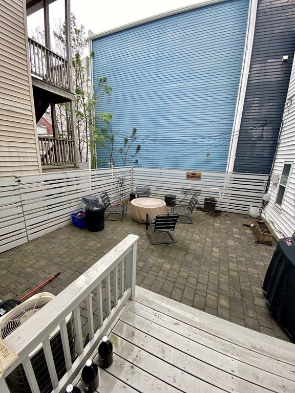 348 E St Unit: -