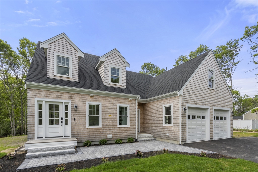 10 Laurel Ln