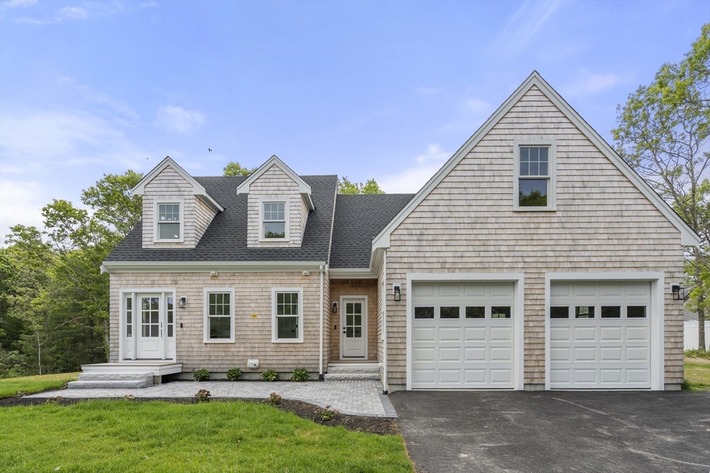10 Laurel Ln