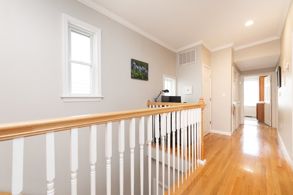 10 Peters St # 3