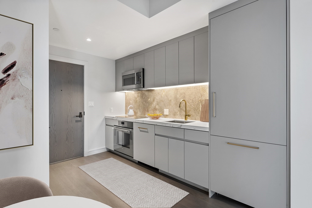 55 Lagrange St # 1202