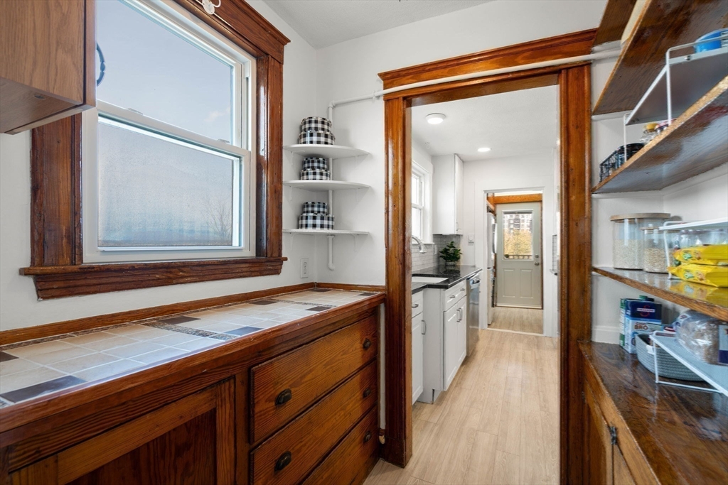 27 Union St # 3