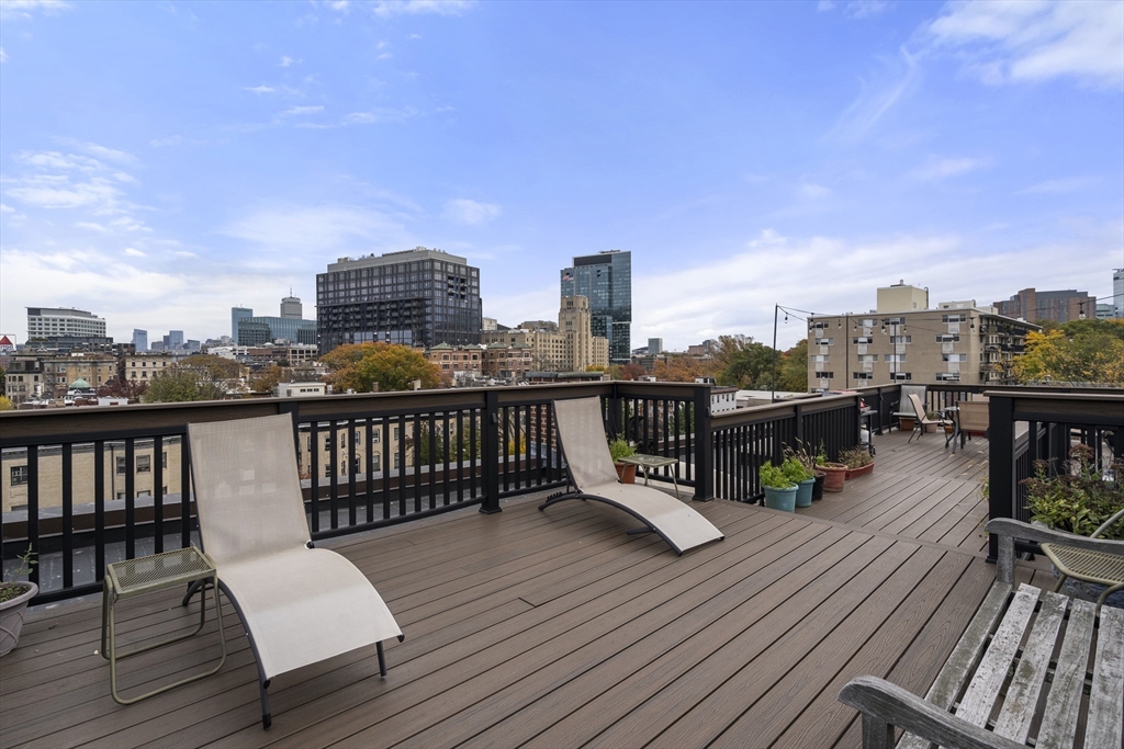 1011 Beacon St # 4