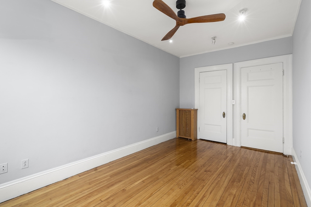 1011 Beacon St # 4