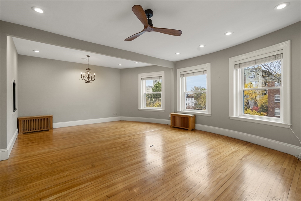 1011 Beacon St # 4