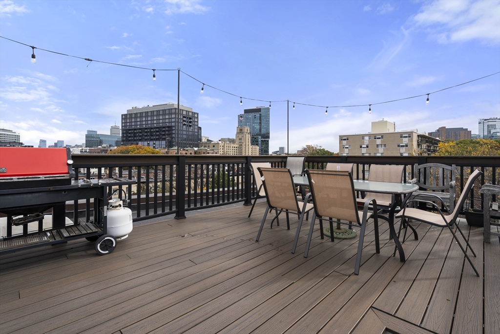 1011 Beacon St # 4