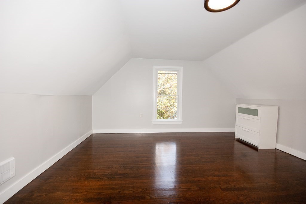 30 Thornley St # 2