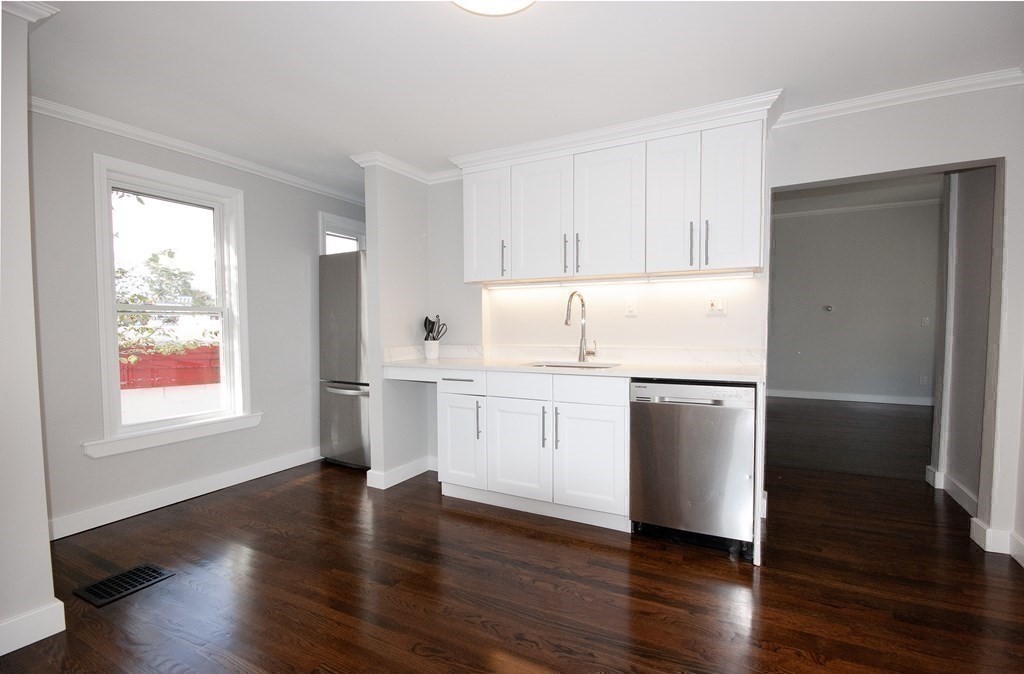 30 Thornley St # 2
