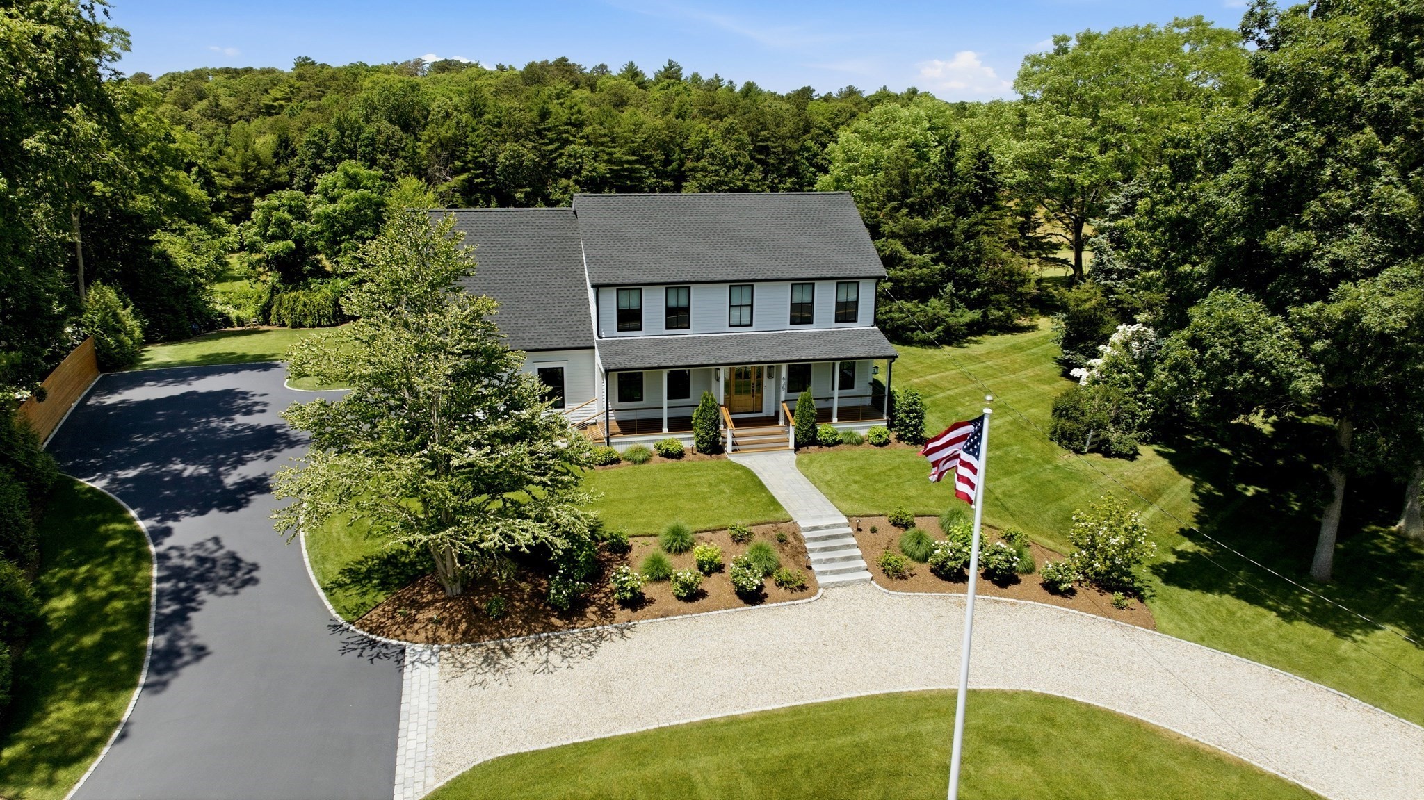 635 Santuit-Newtown Rd