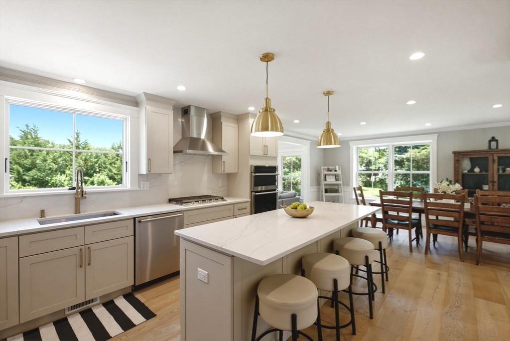 635 Santuit-Newtown Rd