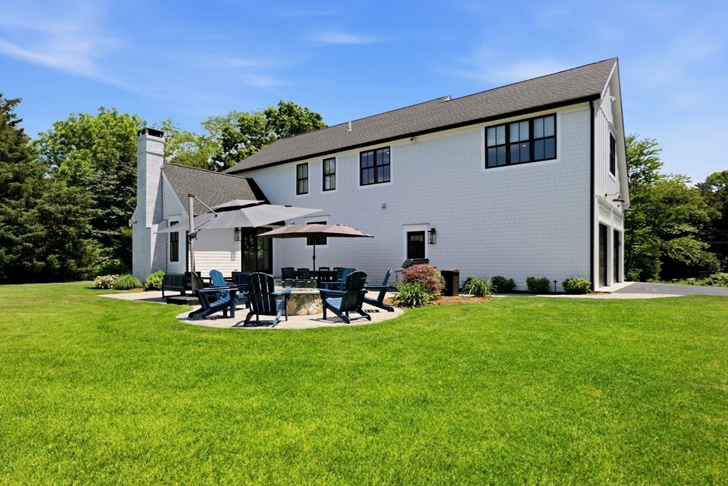 635 Santuit-Newtown Rd