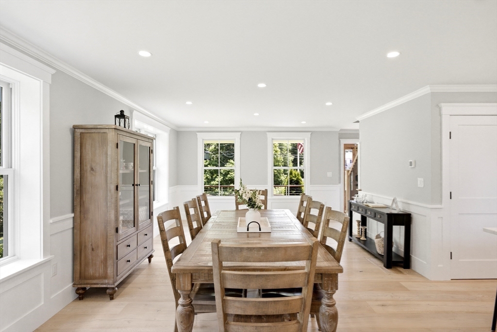 635 Santuit-Newtown Rd