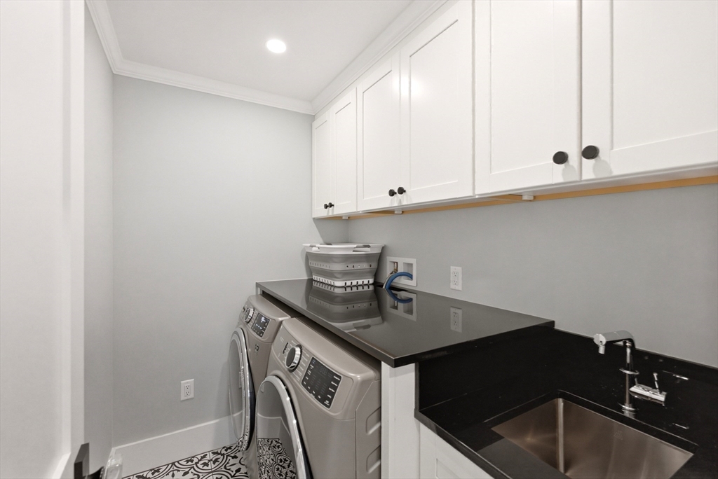 635 Santuit-Newtown Rd