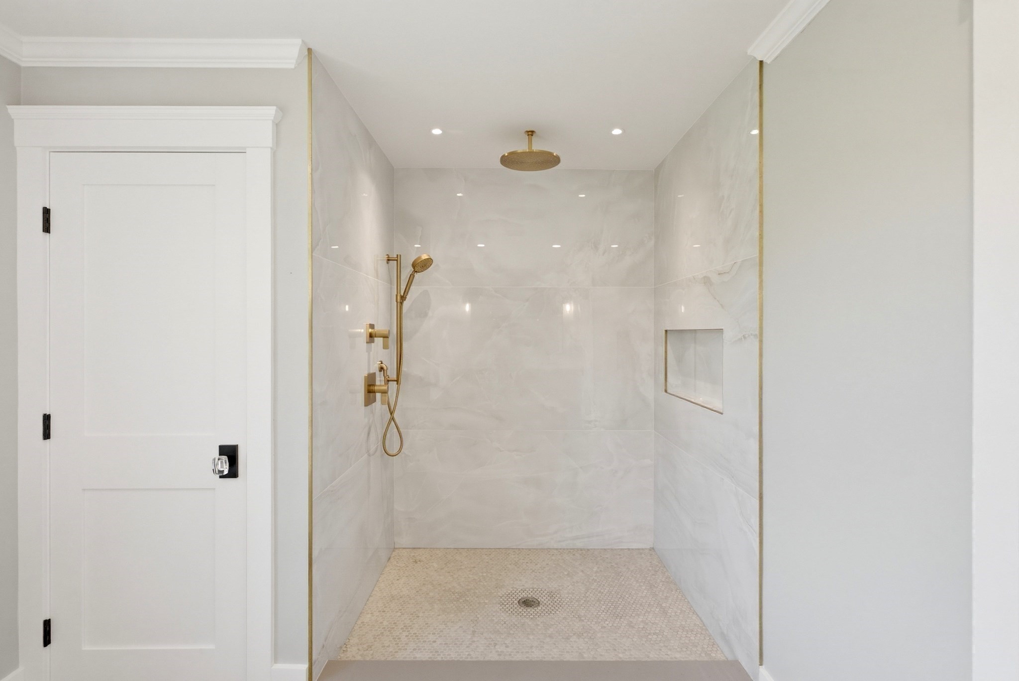 635 Santuit-Newtown Rd