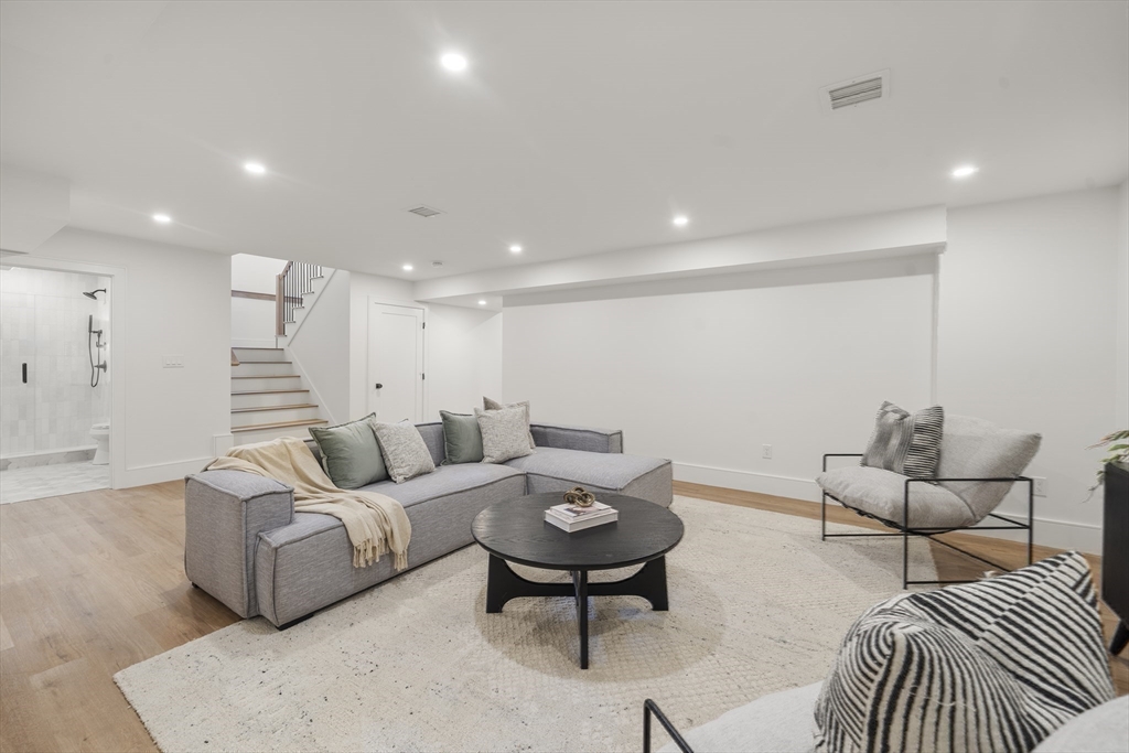 33 Harbor View Park