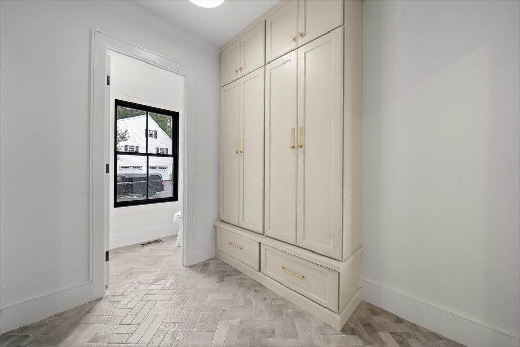 33 Harbor View Park
